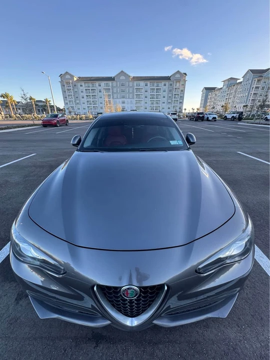 2018 Alfa Romeo Giulia - Image 2 of 18