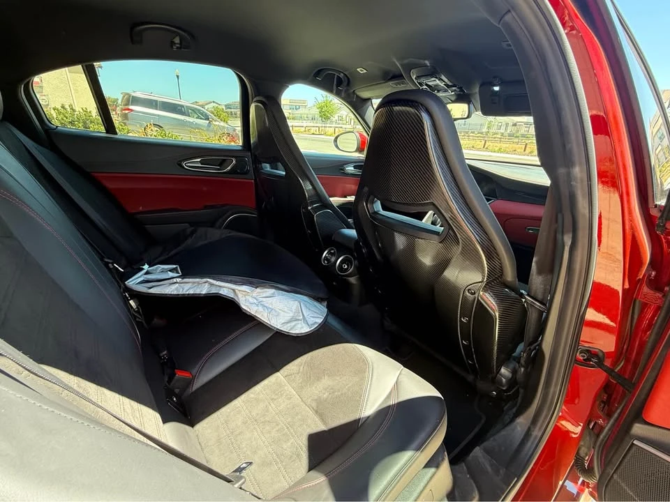 2018 Alfa Romeo Giulia - Image 12 of 20