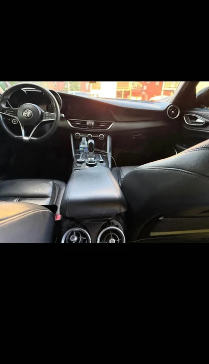 2018 Alfa Romeo Giulia - Image 5 of 6