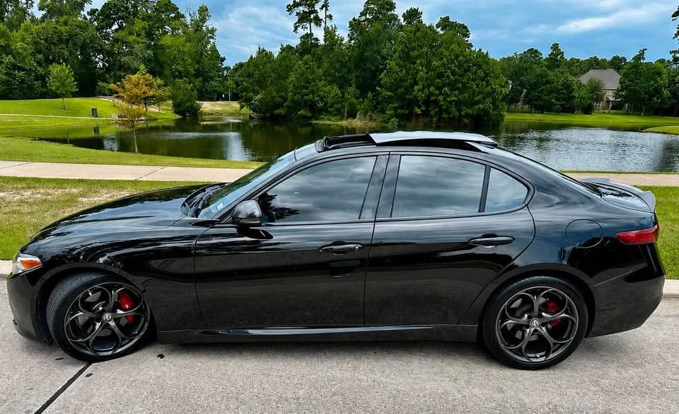2018 Alfa Romeo Giulia - Image 18 of 20