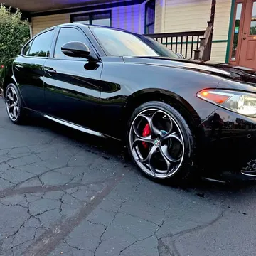 2018 Alfa Romeo Giulia Q4