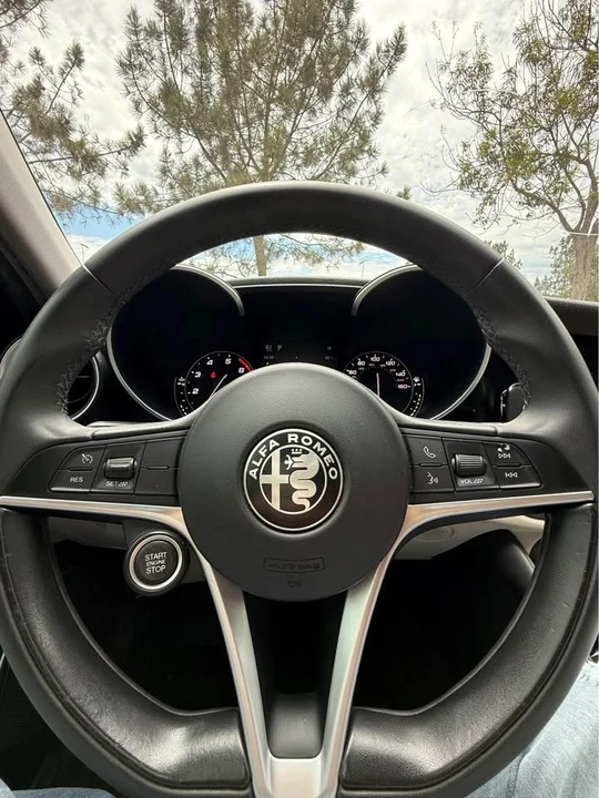 2018 Alfa Romeo Giulia - Image 9 of 9