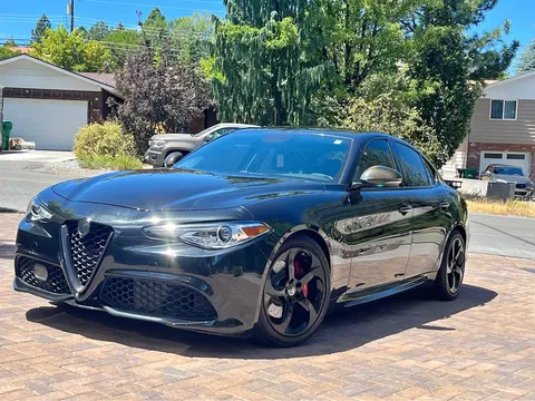 2018 Alfa Romeo Giulia Giulia