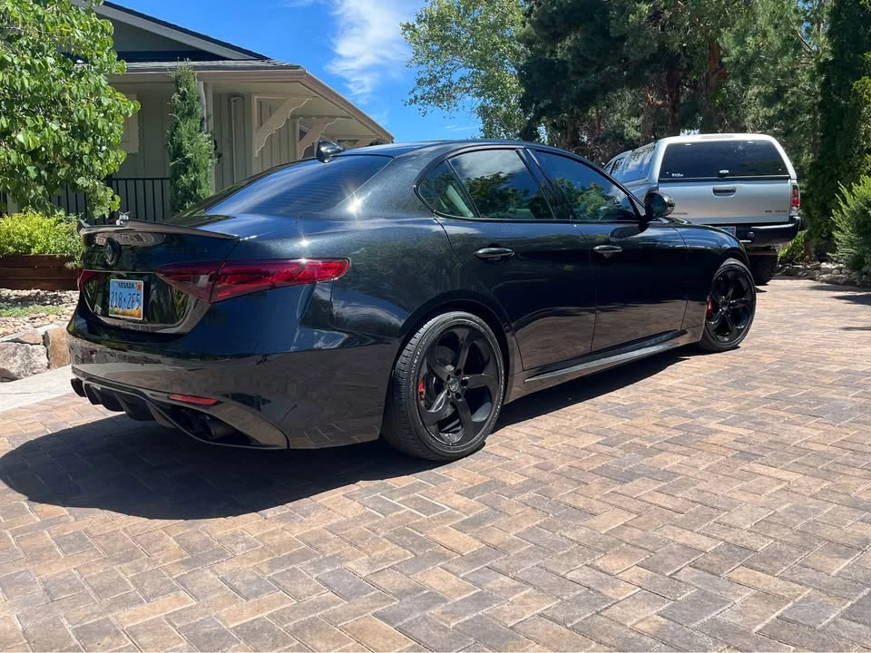 2018 Alfa Romeo Giulia - Image 2 of 12