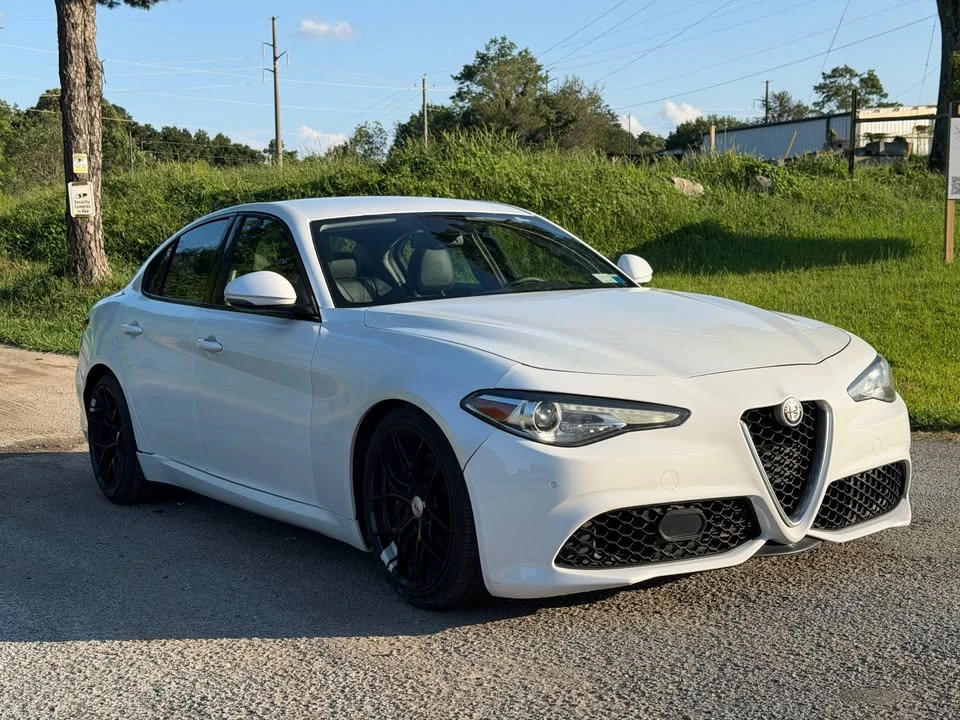 2018 Alfa Romeo Giulia - Image 7 of 13
