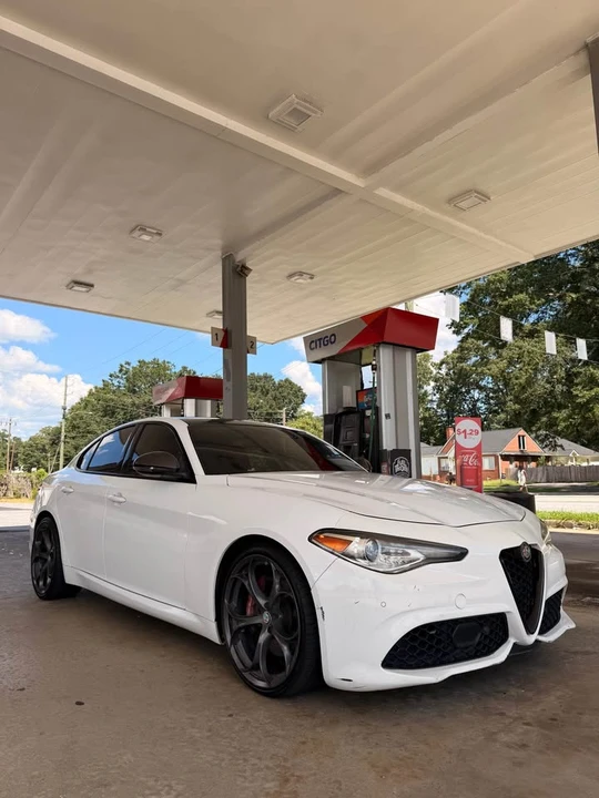2018 Alfa Romeo Giulia - Image 3 of 19