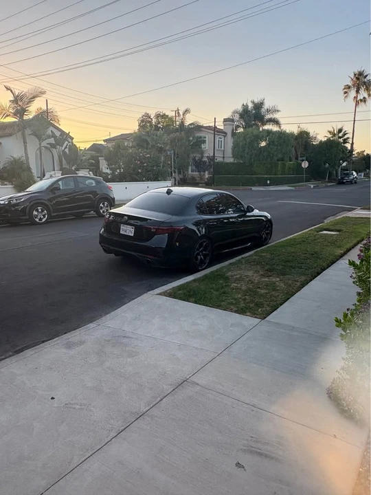 2018 Alfa Romeo Giulia - Image 4 of 4