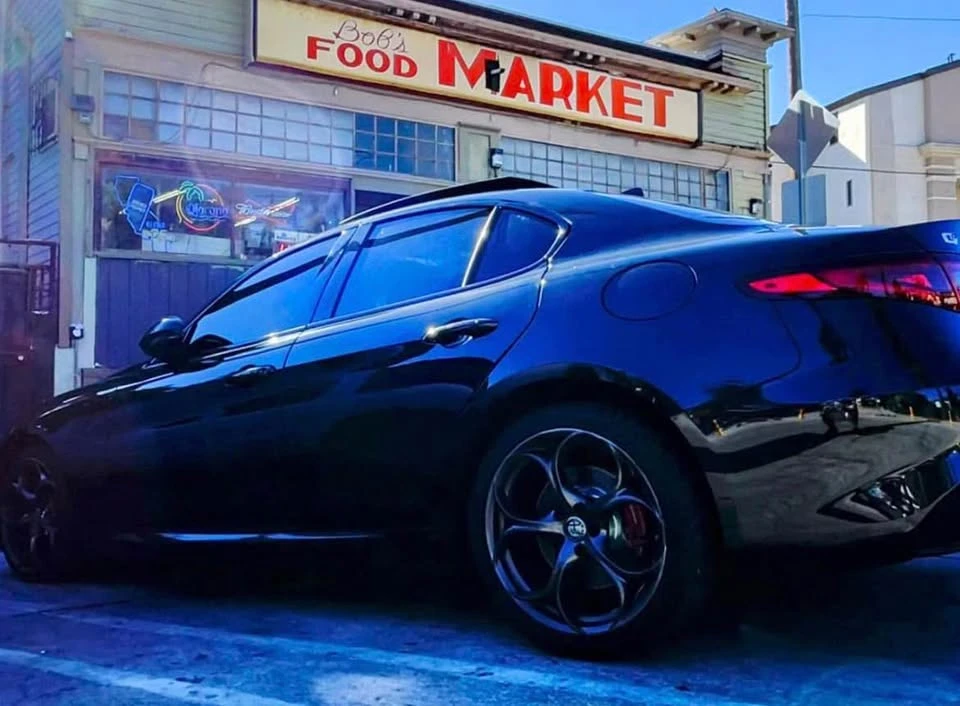 2018 Alfa Romeo Giulia - Image 5 of 5