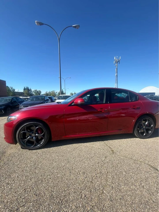 2018 Alfa Romeo Giulia - Image 8 of 12