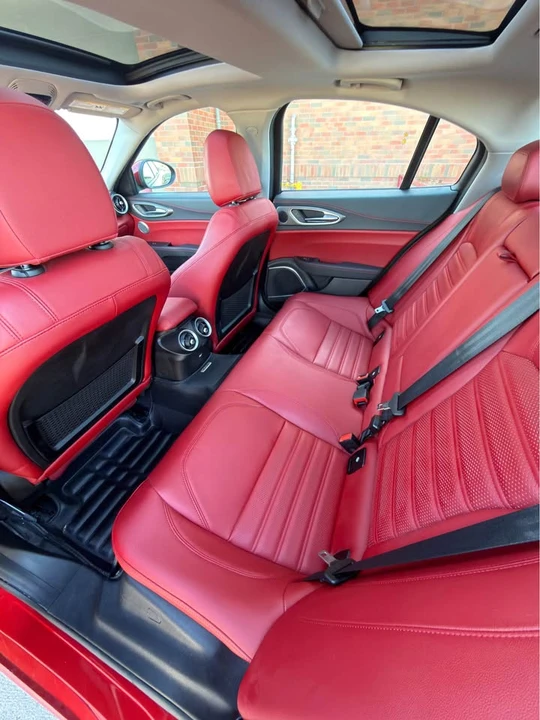 2018 Alfa Romeo Giulia - Image 6 of 12