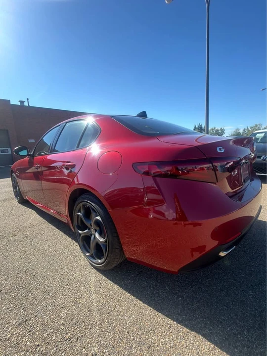 2018 Alfa Romeo Giulia - Image 9 of 12