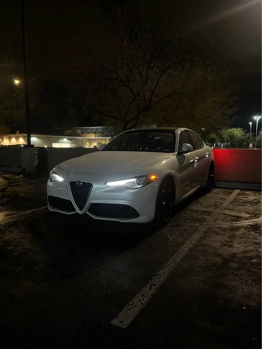 2018 Alfa Romeo Giulia - Image 3 of 19