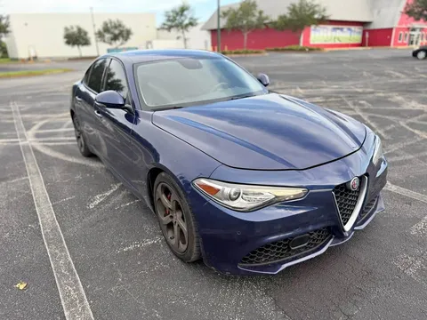 2018 Alfa Romeo Giulia Giulia
