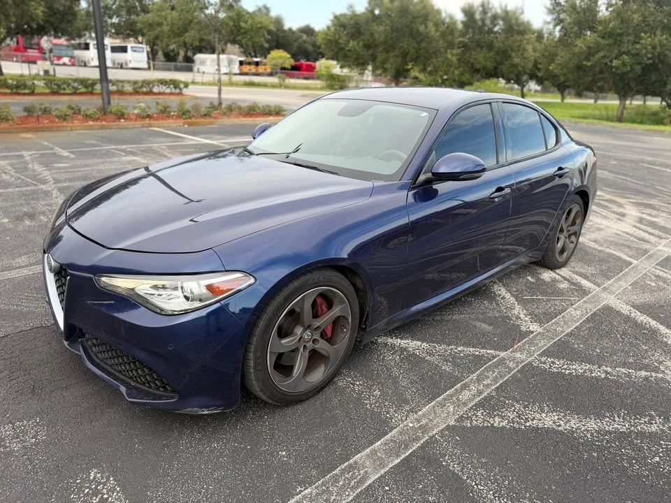 2018 Alfa Romeo Giulia - Image 10 of 14