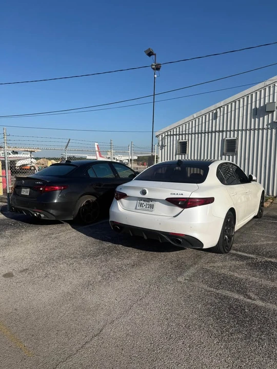 2018 Alfa Romeo Giulia - Image 14 of 19