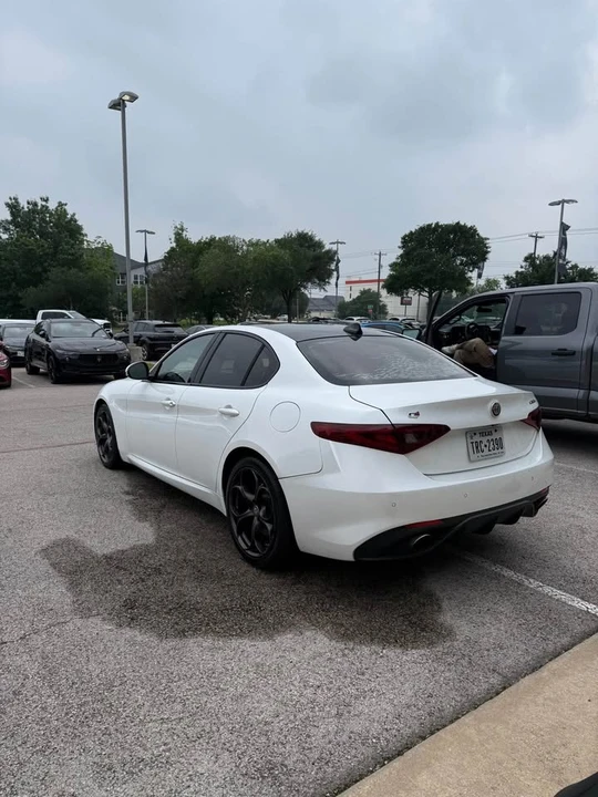 2018 Alfa Romeo Giulia - Image 6 of 19