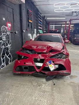2018 Alfa Romeo Giulia Q2