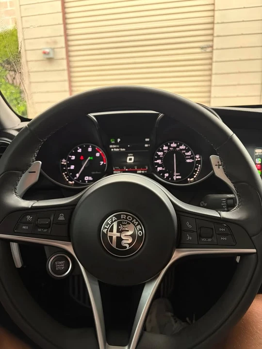 2018 Alfa Romeo Giulia - Image 5 of 16