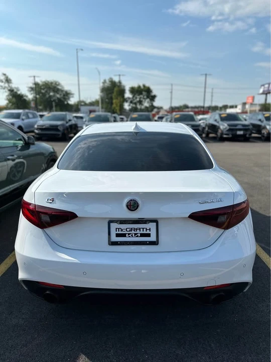 2018 Alfa Romeo Giulia - Image 4 of 8