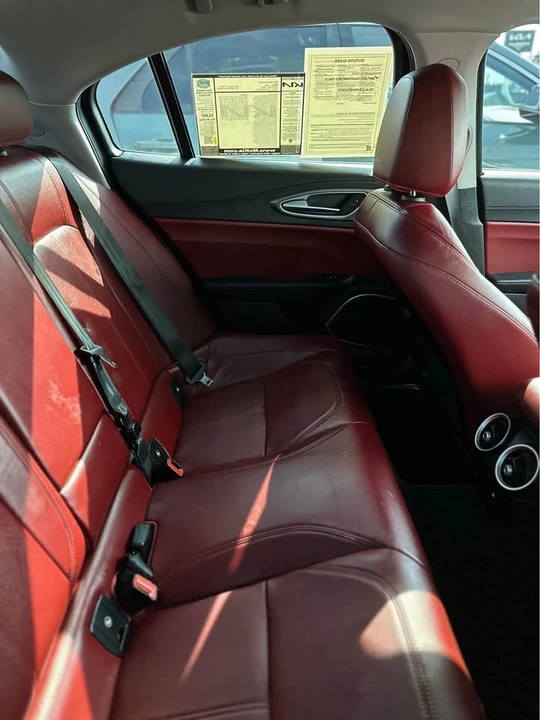 2018 Alfa Romeo Giulia - Image 8 of 8
