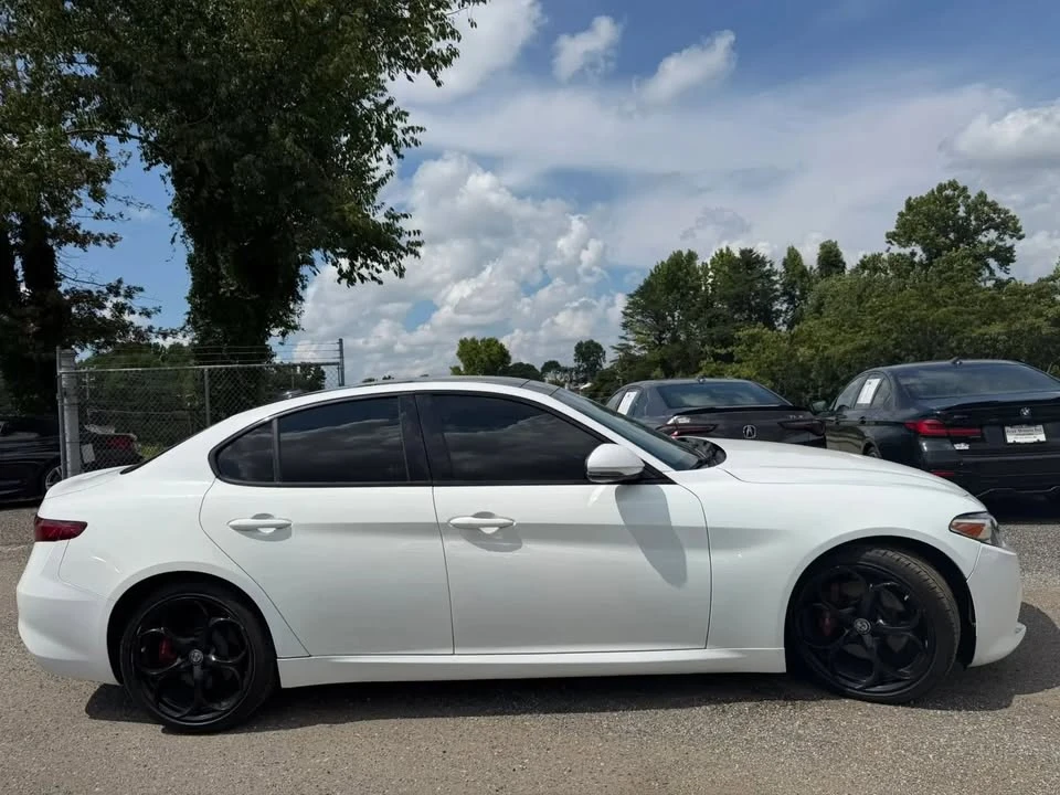 2018 Alfa Romeo Giulia - Image 6 of 20