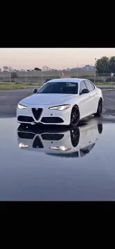 2018 Alfa Romeo Giulia Giulia