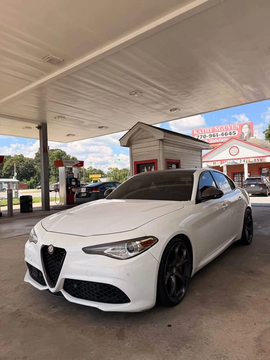 2018 Alfa Romeo Giulia - Image 4 of 19