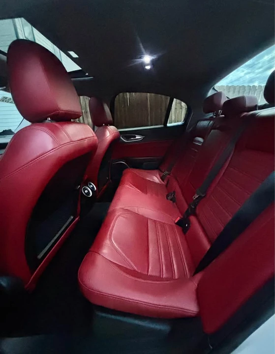 2018 Alfa Romeo Giulia - Image 10 of 14