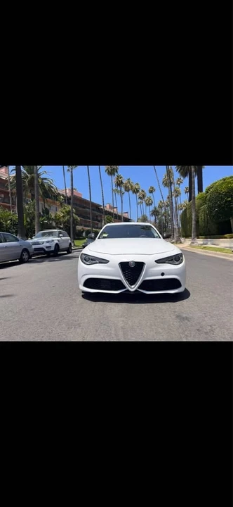 2018 Alfa Romeo Giulia - Image 2 of 2