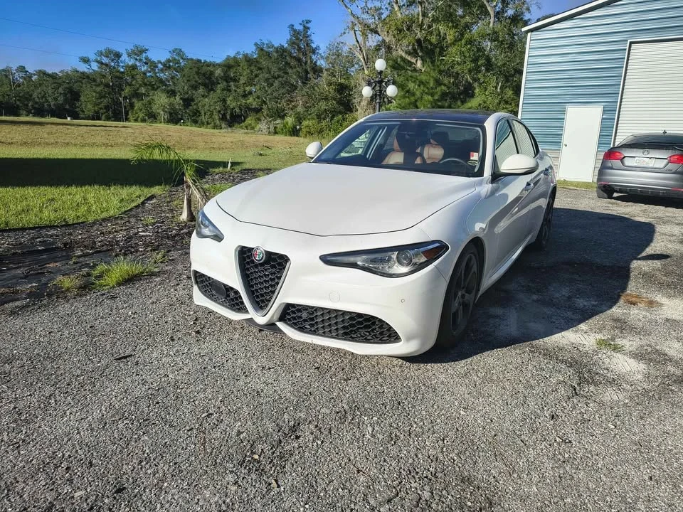 2018 Alfa Romeo Giulia - Image 6 of 12