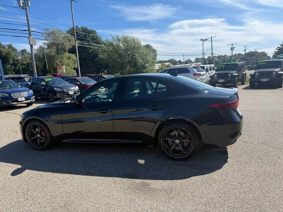 2018 Alfa Romeo Giulia - Image 8 of 16
