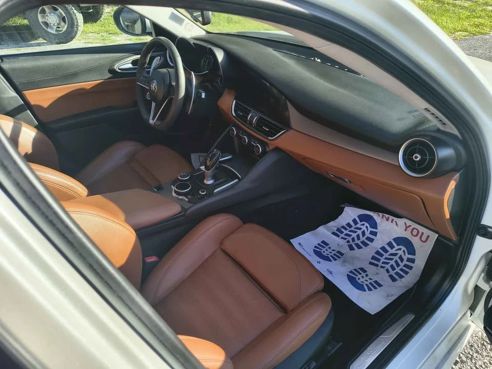 2018 Alfa Romeo Giulia - Image 7 of 12