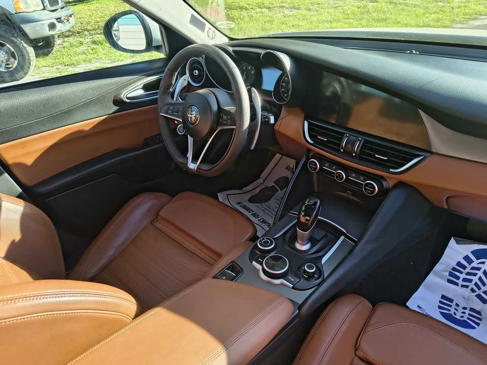 2018 Alfa Romeo Giulia - Image 8 of 12