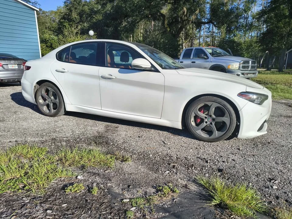 2018 Alfa Romeo Giulia - Image 3 of 12
