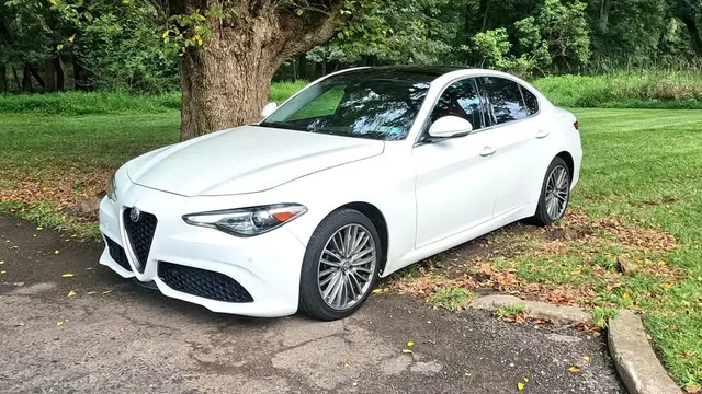 2018 Alfa Romeo Giulia Ti Lusso Q4