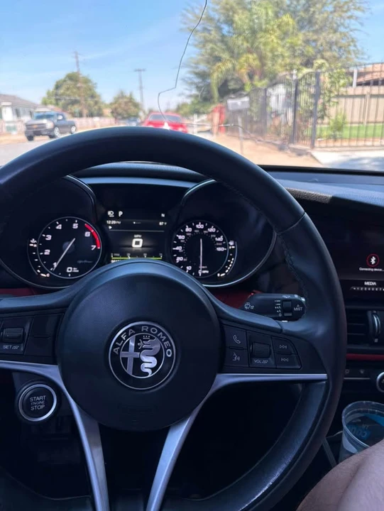 2018 Alfa Romeo Giulia - Image 5 of 6