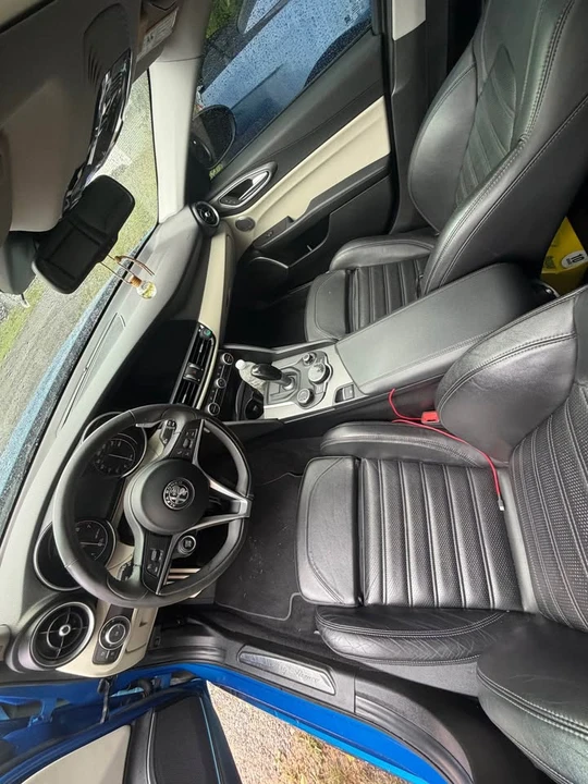2018 Alfa Romeo Giulia - Image 5 of 13