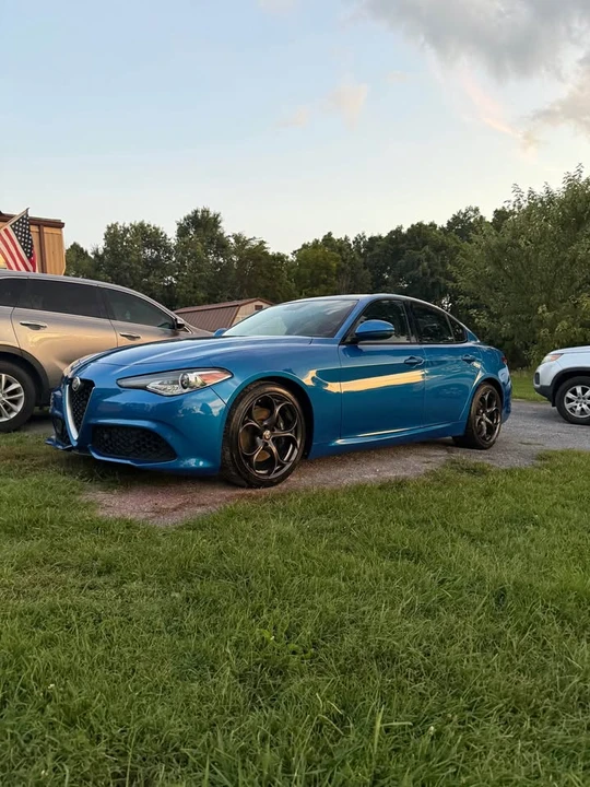 2018 Alfa Romeo Giulia - Image 10 of 13