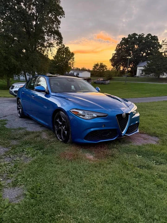 2018 Alfa Romeo Giulia - Image 9 of 13