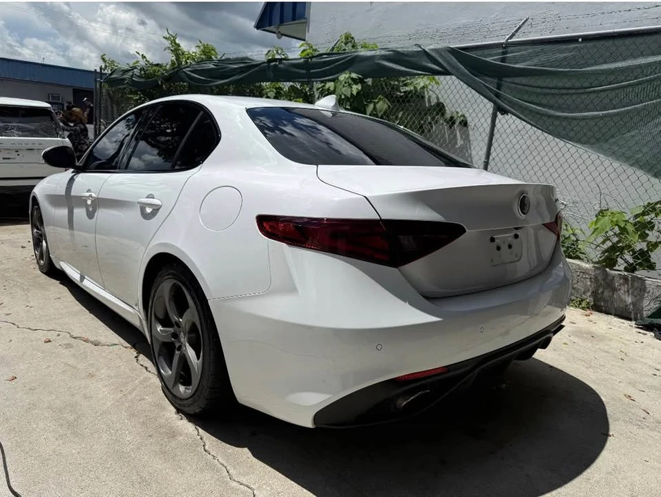 2018 Alfa Romeo Giulia - Image 3 of 10