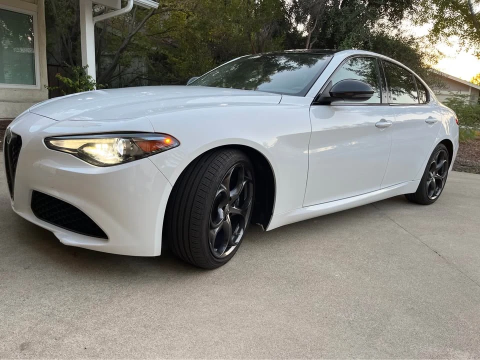2018 Alfa Romeo Giulia - Image 4 of 8