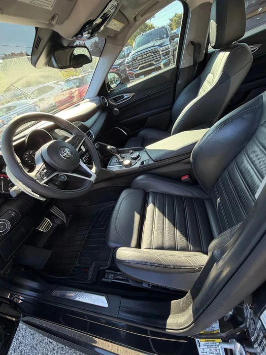 2018 Alfa Romeo Giulia - Image 2 of 7