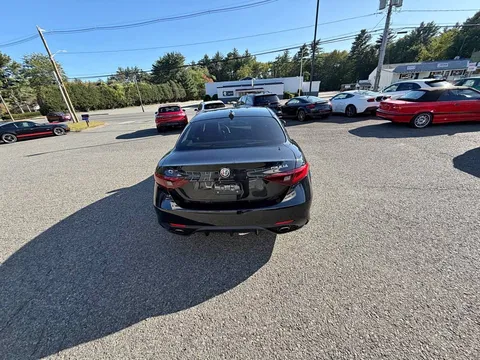 2018 Alfa Romeo Giulia Giulia