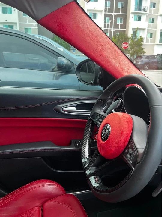 2018 Alfa Romeo Giulia - Image 6 of 12