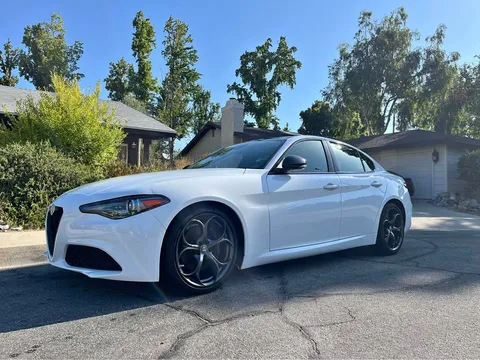 2018 Alfa Romeo Giulia Giulia