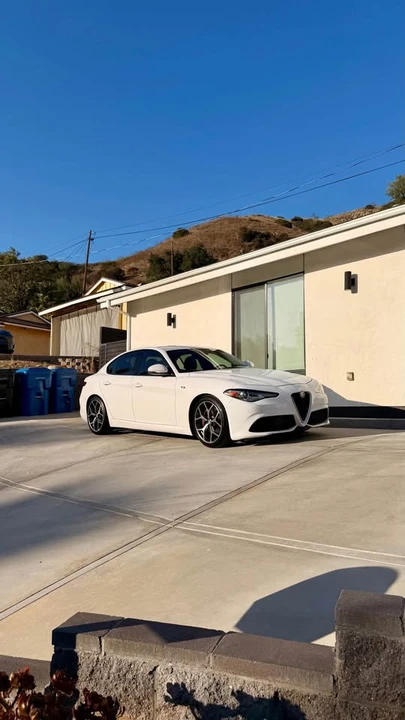 2018 Alfa Romeo Giulia - Image 3 of 20