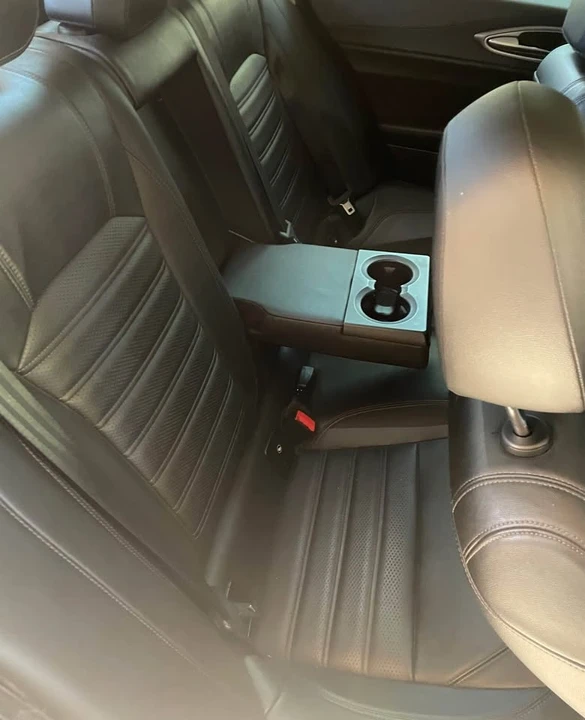 2018 Alfa Romeo Giulia - Image 7 of 14