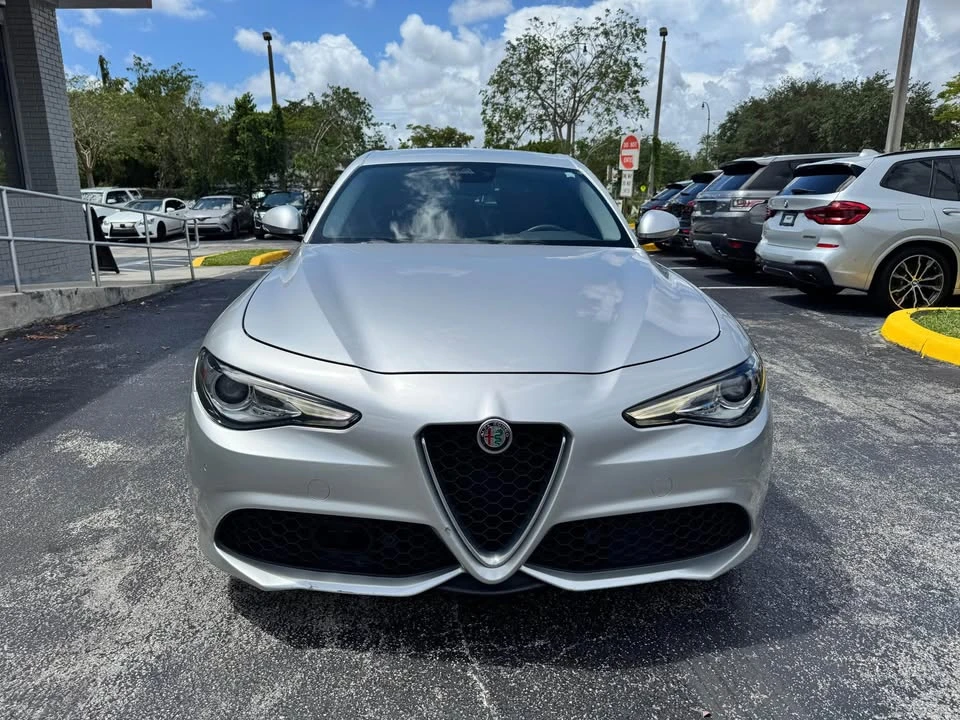 2018 Alfa Romeo Giulia - Image 3 of 17