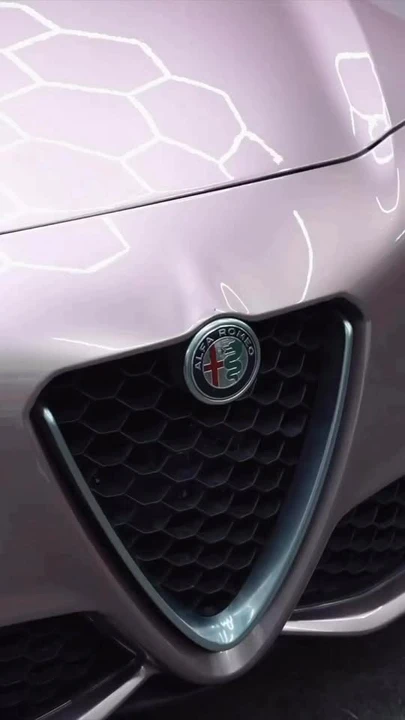 2018 Alfa Romeo Giulia - Image 2 of 2