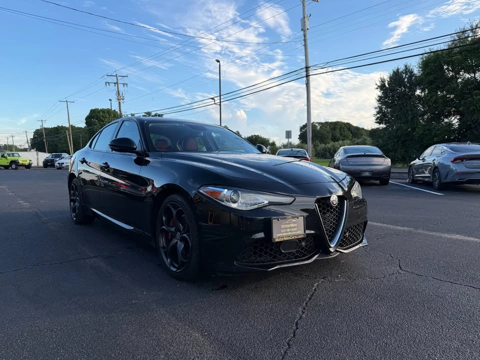 2018 Alfa Romeo Giulia - Image 5 of 12